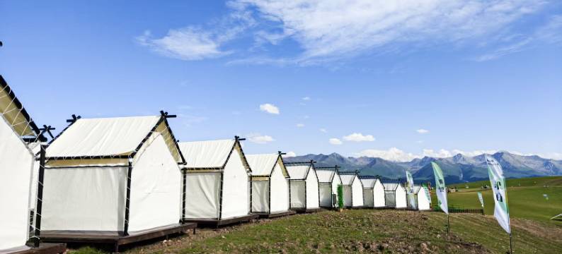 喀拉峻爱上山营地(猎鹰台店)图片