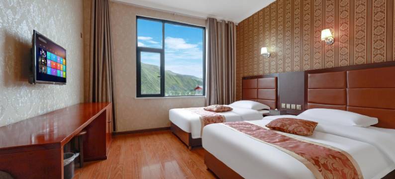 新悦酒店(康定新都桥店)图片