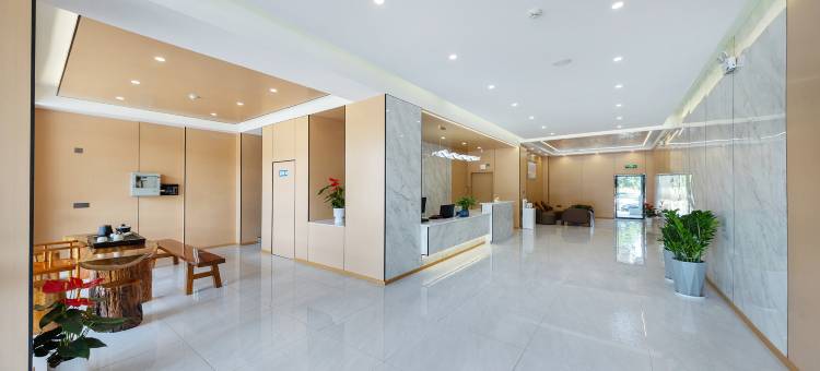 合顺智慧酒店(孟定店)图片