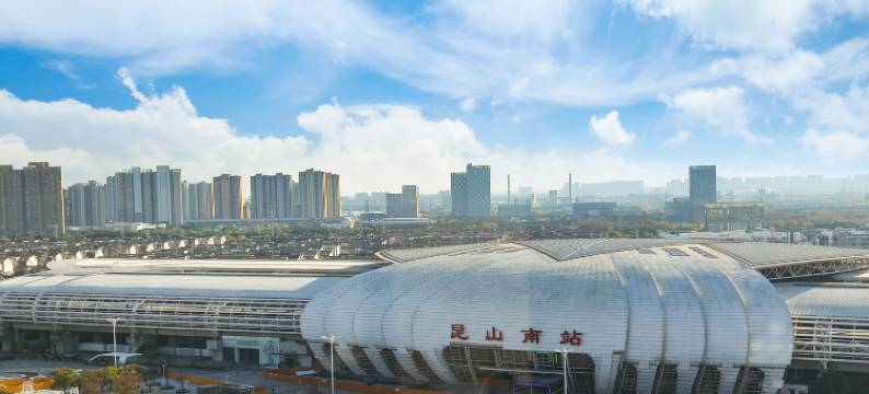桉舶影院式民宿(昆山高铁南站天虹商场店)图片