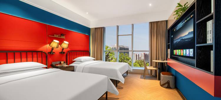 喜鹊愉家酒店(南阳市政府万悦城店)图片