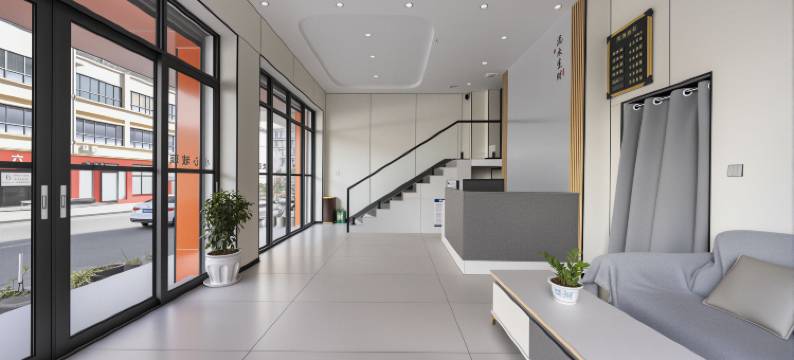 楚雄雅客居酒店(天人中学店)图片