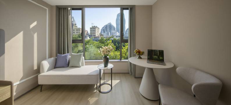 云锦美居高空泳池度假酒店(西双版纳景洪告庄星光夜市店)图片