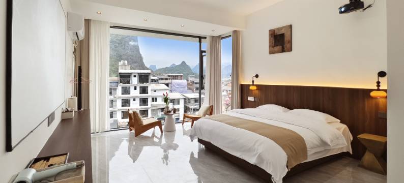 月之云民宿(兴坪古镇二十元背景风景区店)图片