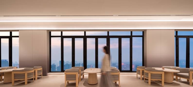 全季南昌红谷滩秋水广场云端酒店图片