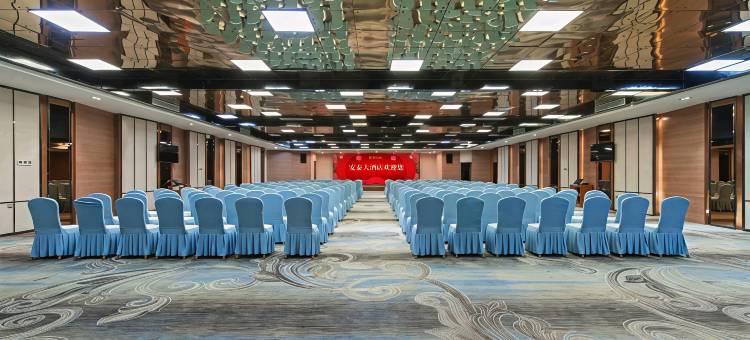 竞放电竞酒店(电白万达广场店)图片