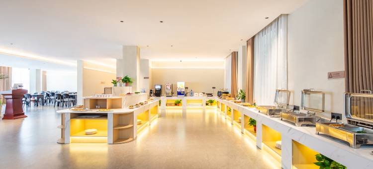 洛阳SANLI三里温泉酒店(龙门高铁站店)图片