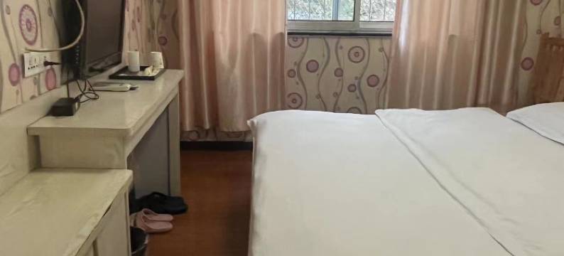 君泰酒店(黄鹤楼中南财经政法大学店)图片