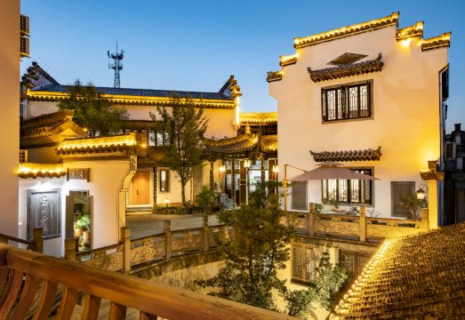 花筑奢·济容山馆文化主题民宿（黄山歙县徽州古城店）外景图