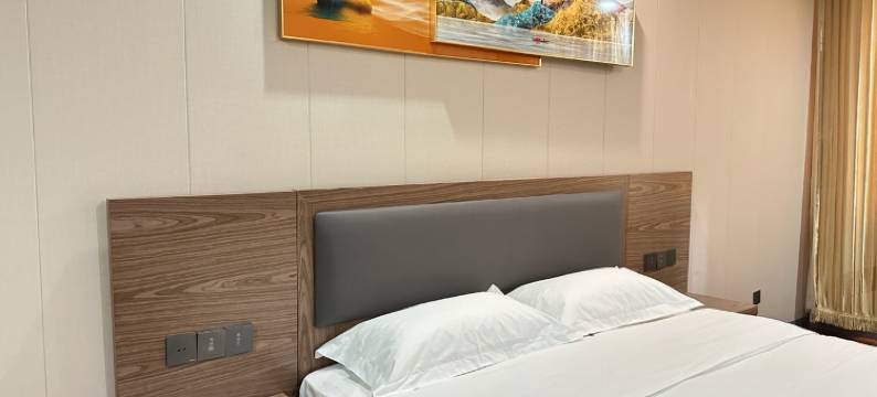 察右后旗祥和大酒店图片