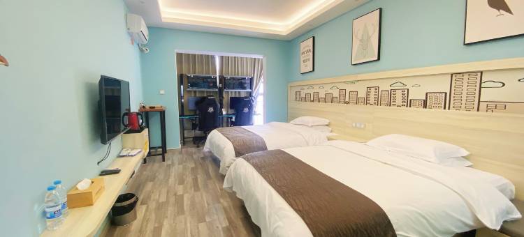 曲靖依·云端酒店(万达店)图片