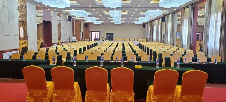 西宁雪域圣烽国际酒店图片