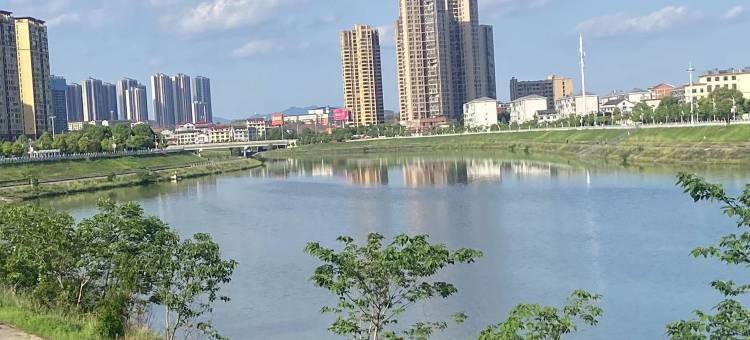 莫林风尚酒店(娄底五江沃尔玛店)图片