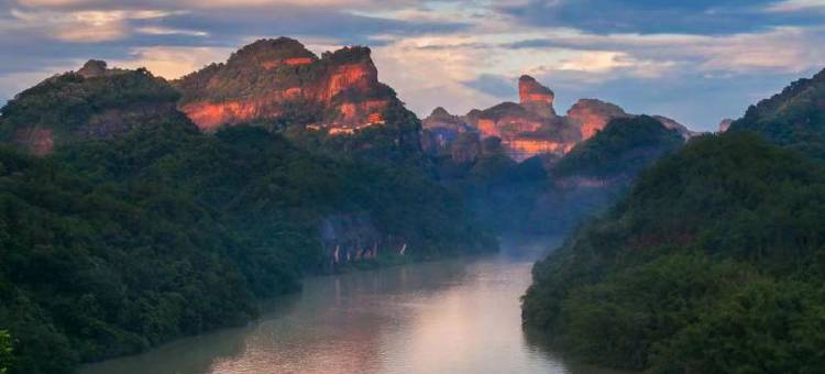 丹霞山乌有·同金寨图片