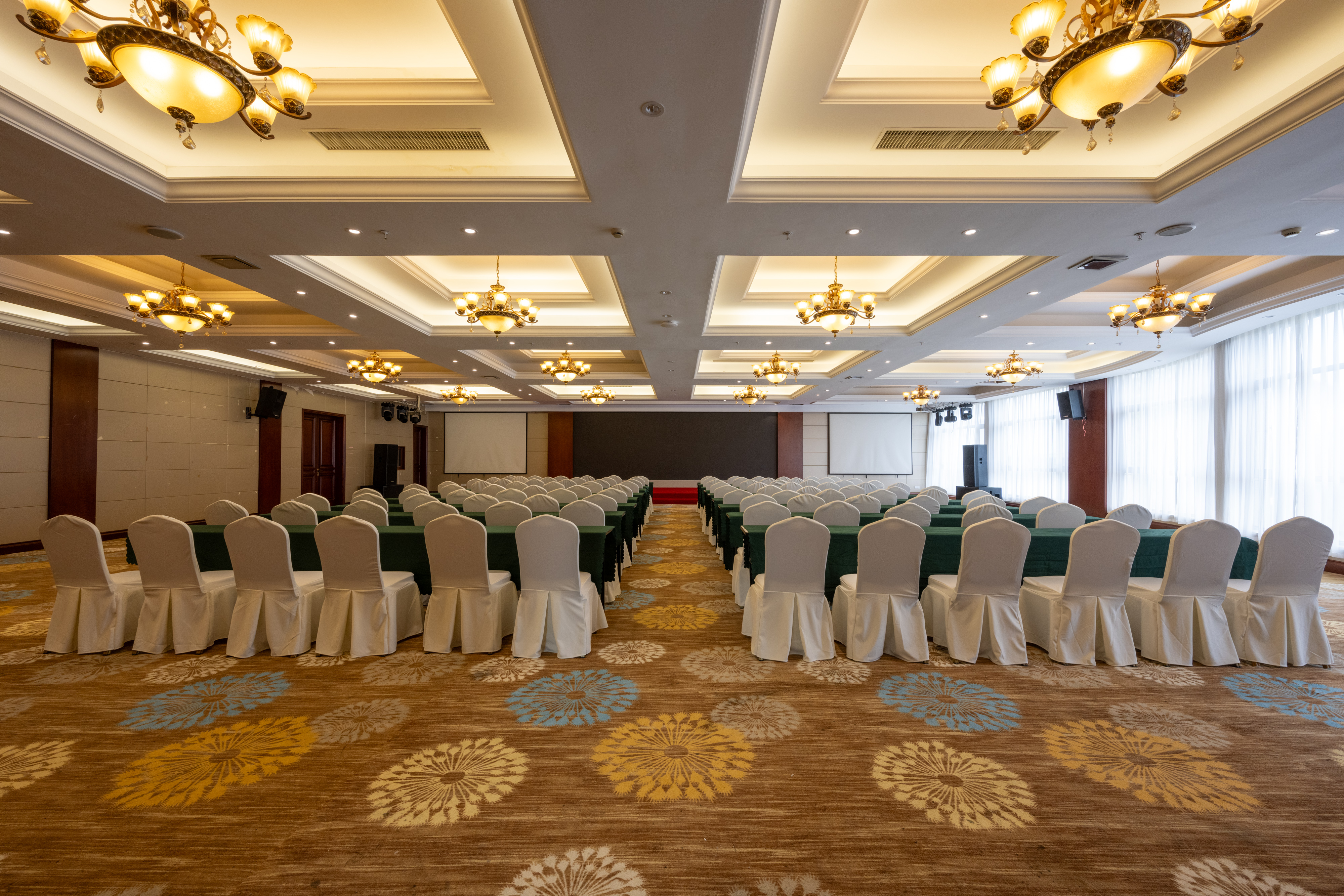 Long Du HotelOver view