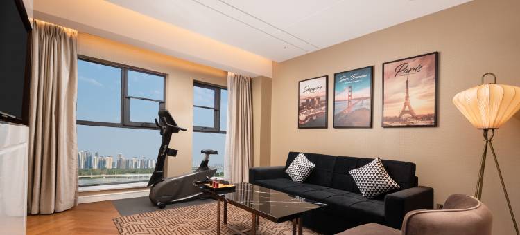 武汉体育中心地铁站万达广场锦江都城酒店图片