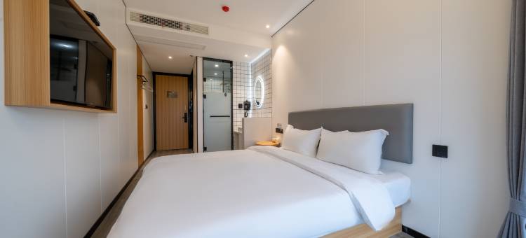 青季酒店MINI(上海宝山天街刘行地铁站店)图片