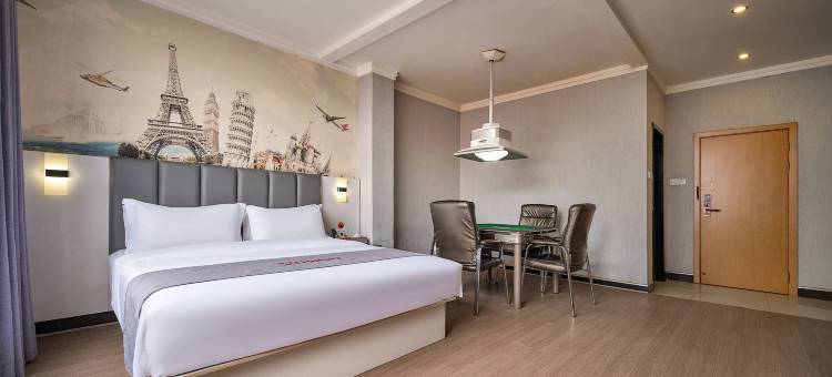 骏怡精选酒店(长沙岳麓山溁湾镇地铁站店)图片