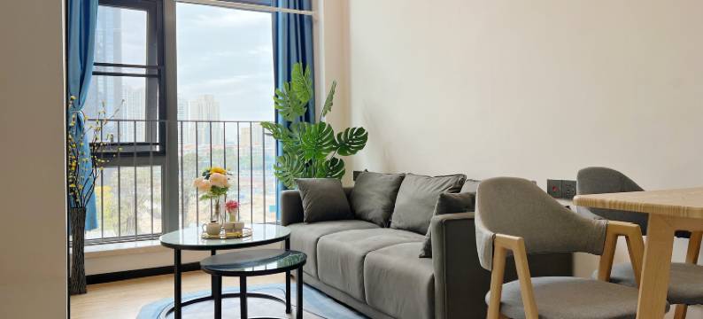 豪朗.Loft高空海景公寓(龙光世纪商务中心店)图片