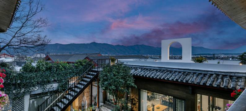 丽江古城漫庭丨绿杨里天空之城侘寂风设计师观景民宿(五一街店)图片