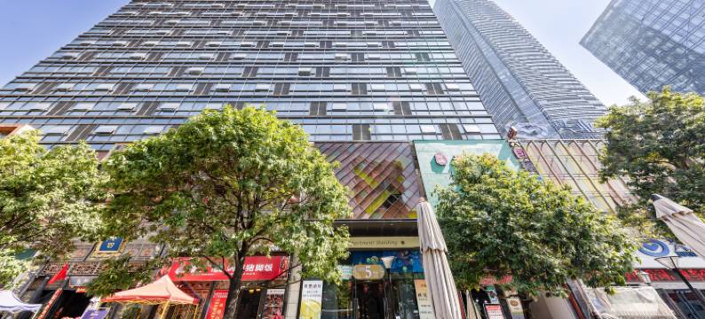 昆明鹿鸣春电竞酒店(万达广场店)图片