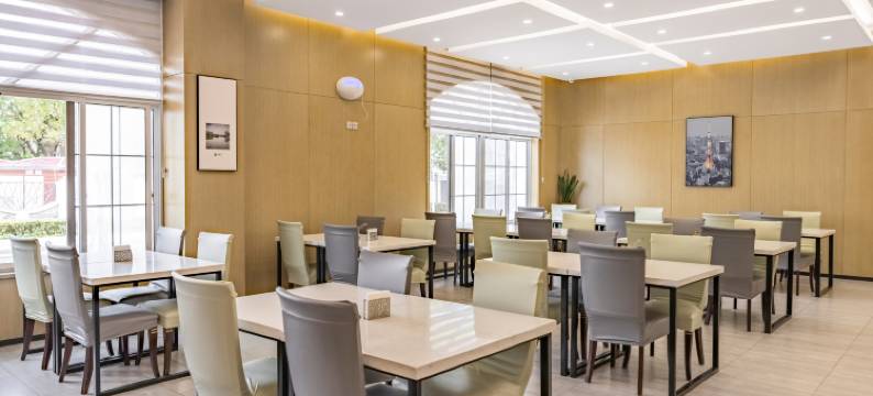 南京南站百家湖亚朵酒店图片