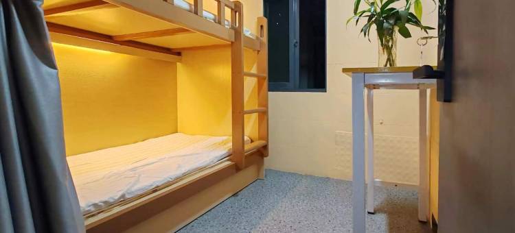 岸芷·汀兰时尚民宿青旅(昆明老街店)图片