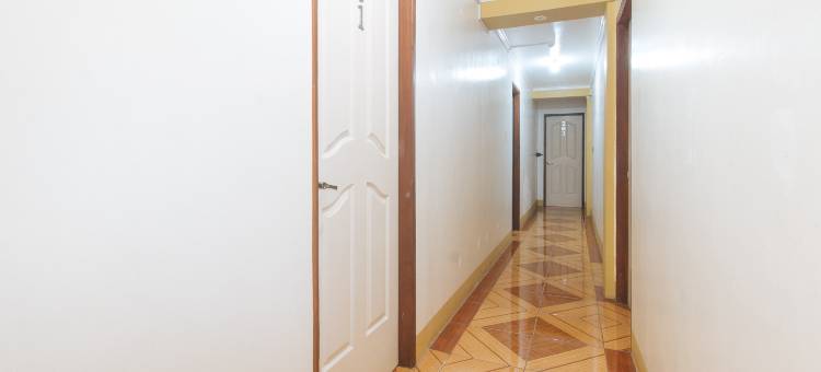 红门酒店-农场边酒店-佬沃市(RedDoorz @ Farm Side Hotel Laoag City)图片