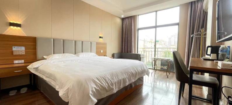 东兴海城商务酒店图片