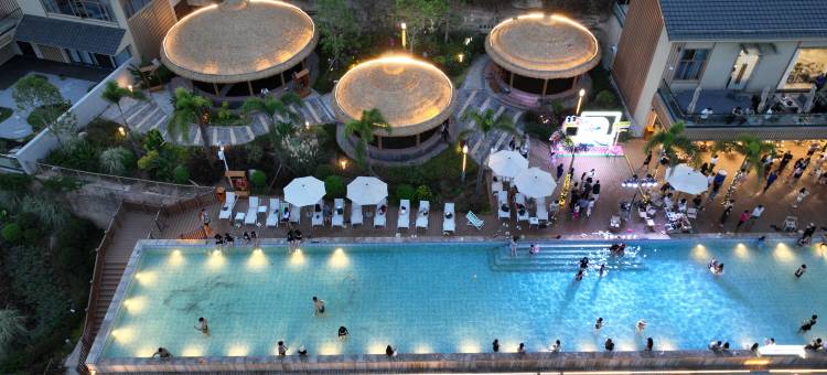 半月湾假日酒店(邵女坪旅游度假区店)图片