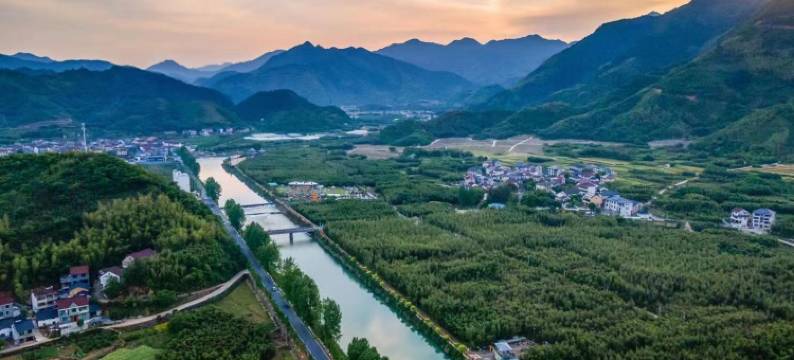 桐庐布谷·环山观景·简白梦幻度假美墅(生仙里竹溪探险乐园店)图片