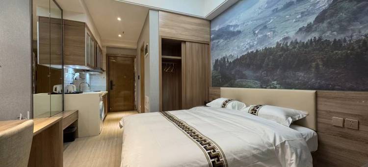 居逸商务民宿(恒大帝景店)图片