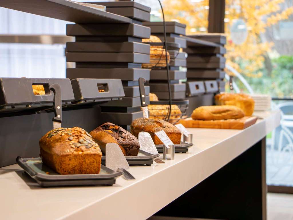 Mercure Paris Centre Tour Eiffel Over view