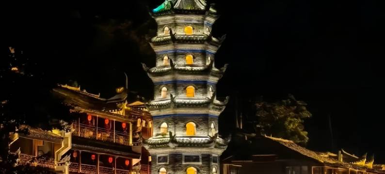 云桥雅居·Life轻奢设计民宿(凤凰古城店)图片