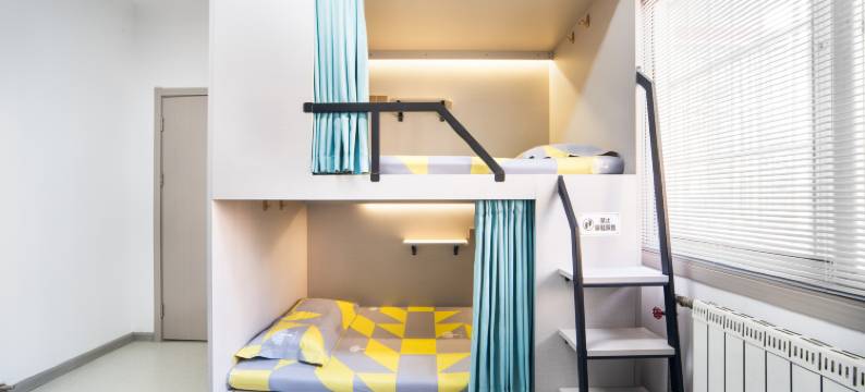 行者顺青年旅舍(大唐不夜城纬一街地铁站店)图片