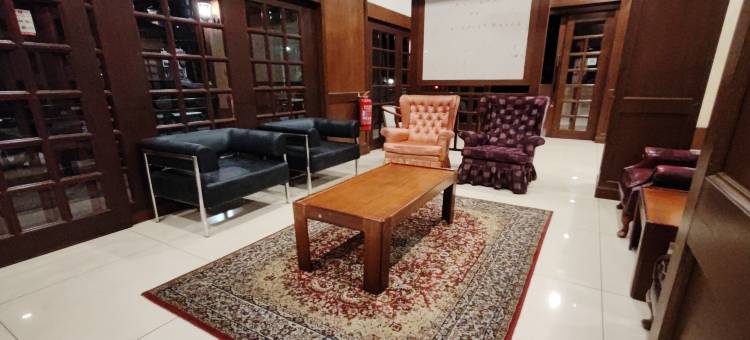 爱丽丝之家酒店(Iris House Hotel)图片