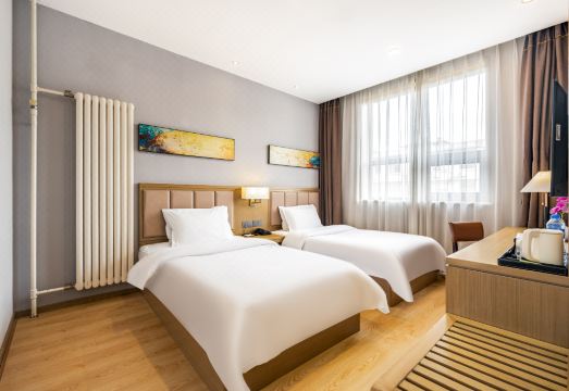 Homeinn Superior Yun Hotel (Beijing Qianmen) Hotel Overview