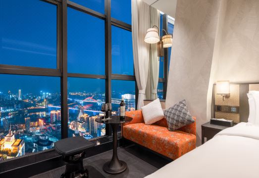 空尚高空酒店（重庆解放碑洪崖洞店）外景图