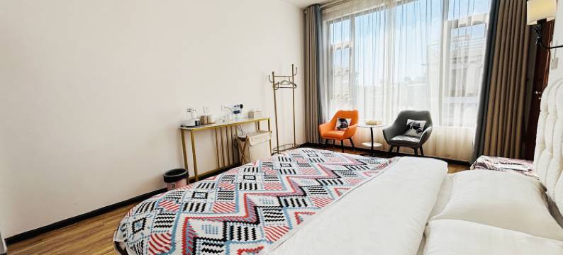 伴夏·花屿轻奢民宿(大理古城南门店)图片