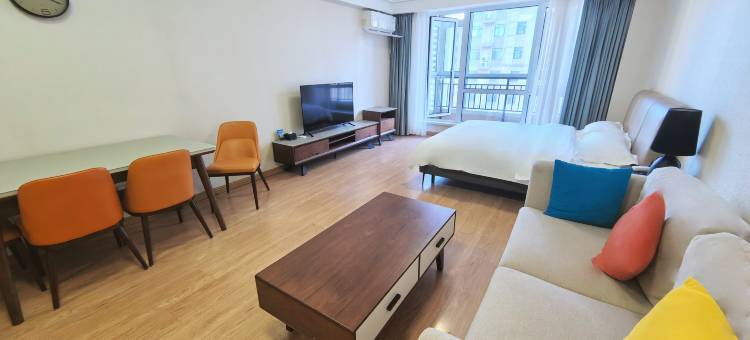 大连易贸中心酒店(高新万达广场七贤岭森林公园店)图片