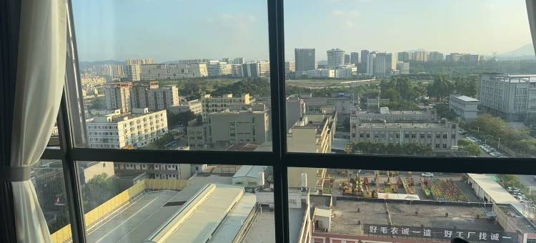 网咖电竞酒店(东莞松山湖度假区卓为城购物中心店)图片