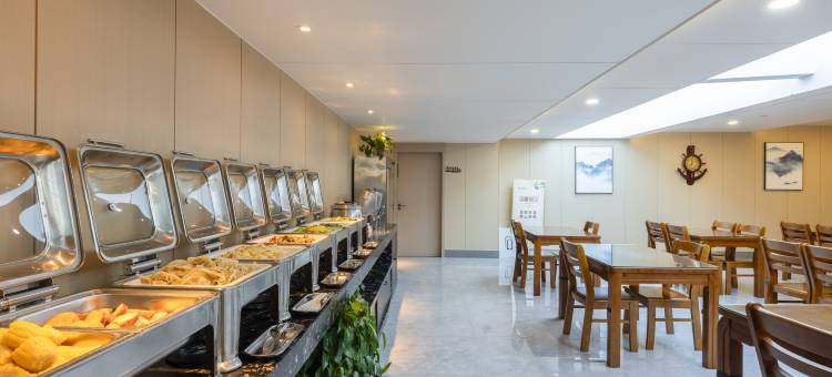 鑫海湾酒店(赤峰高铁站万达广场店)图片