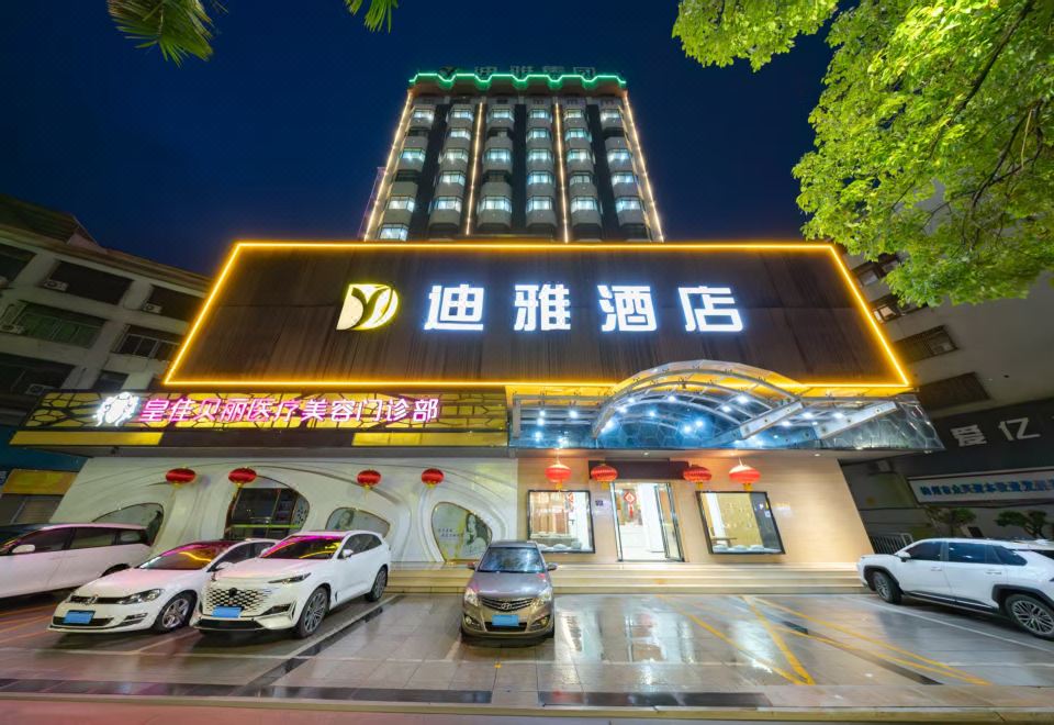 DIYAHotel Hotel Overview