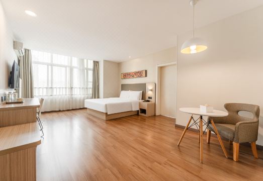 HanTing Hotel (Shangluo Shidai Huacheng)Hotel Overview