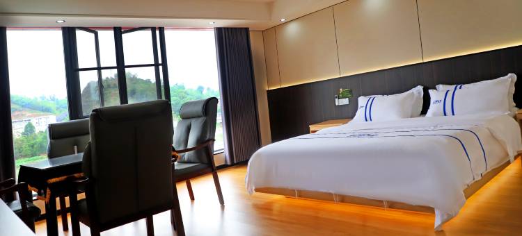 蓝博One电竞酒店图片