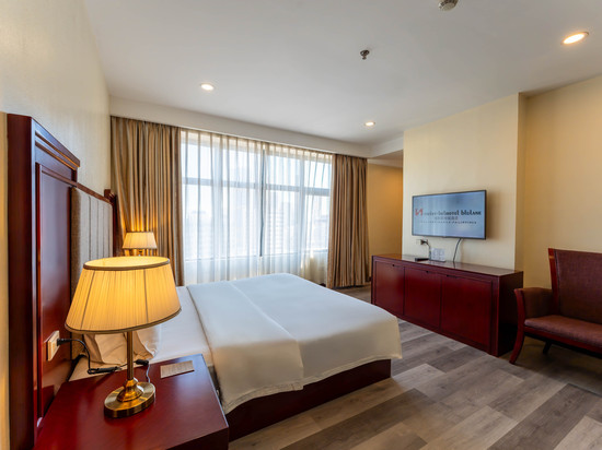 布鲁兰瑞士贝尔酒店