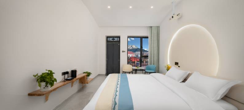 昭苏鑫雨阁民宿(夏塔乡店)图片