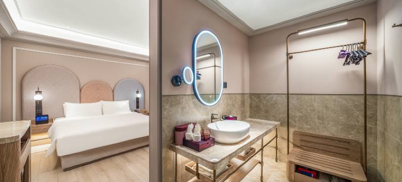 重庆解放碑中心美居酒店图片