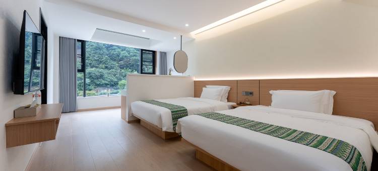 花筑·雨果山隐 | 泳池庭院·观景度假美宿(月亮湾景区店)图片