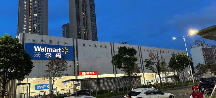 七月居青年旅舍(宝安上川地铁站店))图片
